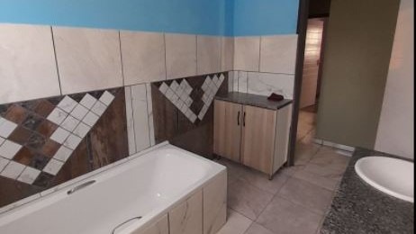 3 Bedroom Property for Sale in Louwville Western Cape